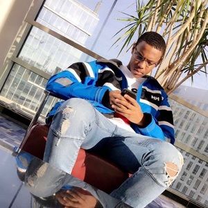 Meet your Posher, Christian